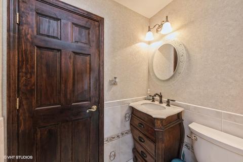 835 Concord Ln, Hoffman Estates, IL 60192 photo 22