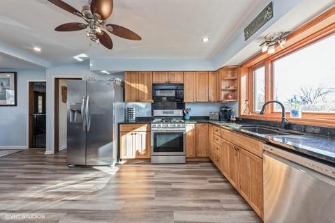 835 Concord Ln, Hoffman Estates, IL 60192 photo 7