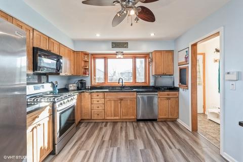 835 Concord Ln, Hoffman Estates, IL 60192 photo 9