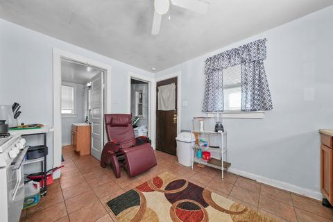 49 Mckinley Ave, Steger, IL 60475 photo 9
