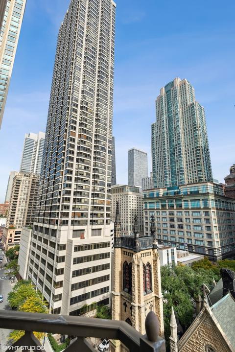 21 E Huron St #1105, Chicago, IL 60611 photo 32