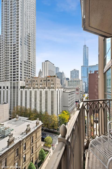 21 E Huron St #1105, Chicago, IL 60611 photo 33