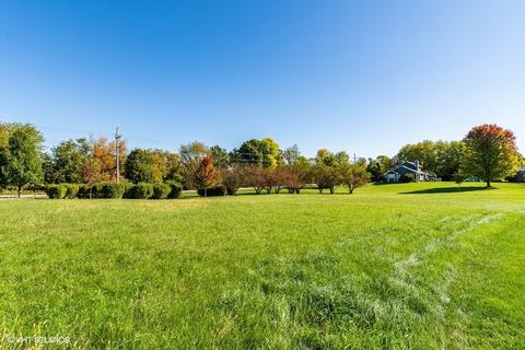 1618 Providence Dr, Mchenry, IL 60051