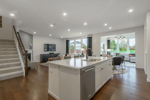 631 N Sullivan St, Addison, IL 60101 photo 8