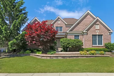 81 Open Pkwy S, Hawthorn Woods, IL 60047