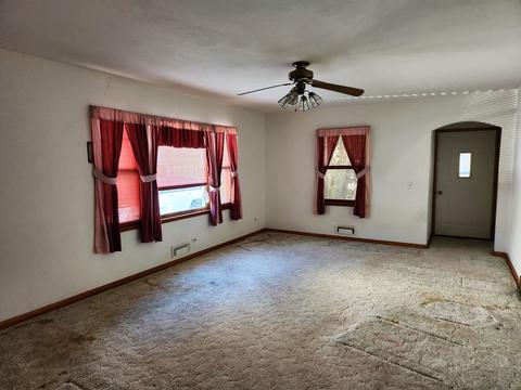 304 Walnut St, Prophetstown, IL 61277 photo 2