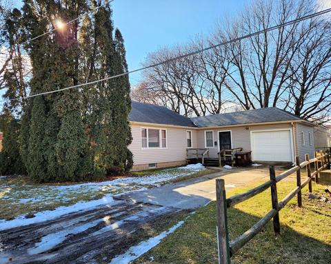 304 Walnut St, Prophetstown, IL 61277 photo 1