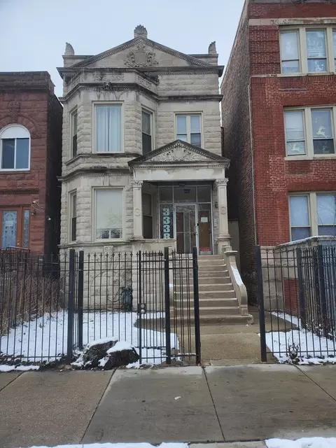 3338 W Douglas Blvd, Chicago, IL 60623
