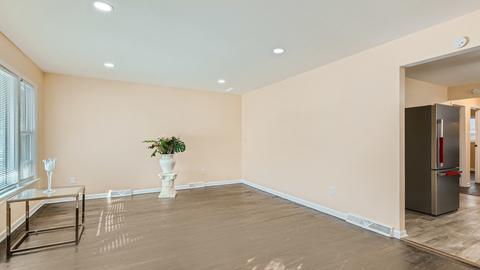 644 E 155th Pl, Phoenix, IL 60426 photo 5