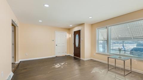 644 E 155th Pl, Phoenix, IL 60426 photo 6