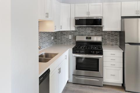 1740 Robin Walk #C, Hoffman Estates, IL 60169 photo 5
