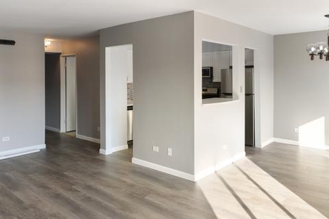 1740 Robin Walk #C, Hoffman Estates, IL 60169 photo 4