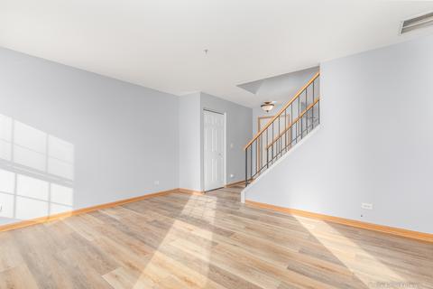 2439 Dickens Dr, Aurora, IL 60503 photo 7