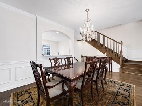 323 E Liberty Dr, Wheaton, IL 60187 photo 8