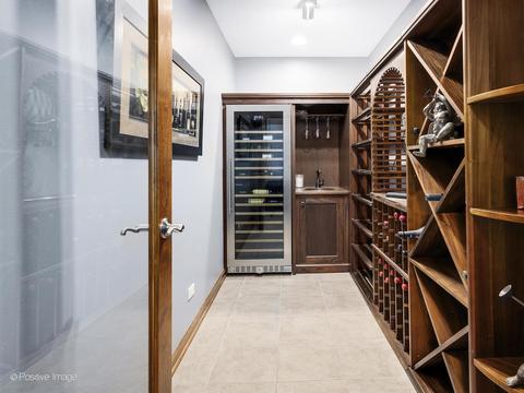 323 E Liberty Dr, Wheaton, IL 60187 photo 20