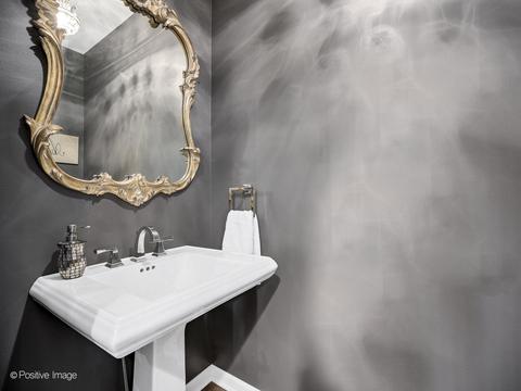 323 E Liberty Dr, Wheaton, IL 60187 photo 21