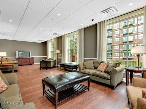 323 E Liberty Dr, Wheaton, IL 60187 photo 44