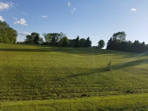 1811 Mason Corte Dr, Mchenry, IL 60051