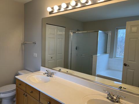 28792 Pilgrims Pass, Lakemoor, IL 60051 photo 16