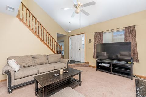 1500 Root St, Crest Hill, IL 60403 photo 2