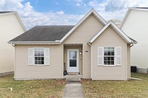 1005 Teegan St, Normal, IL 61761 photo 1