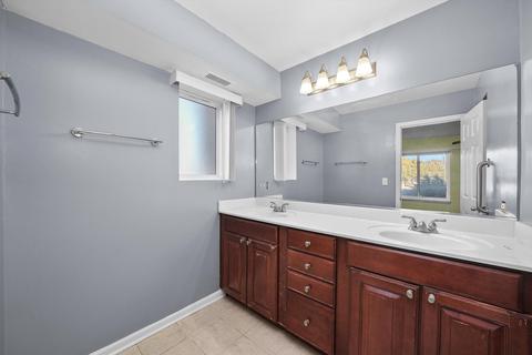 5400 Astor Ln #117, Rolling Meadows, IL 60008 photo 14