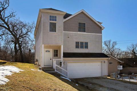 905 Peter St, Mchenry, IL 60051 photo 2