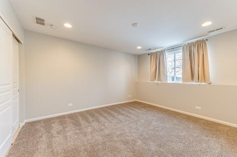 1005 Reserve Dr, Elgin, IL 60124 photo 16