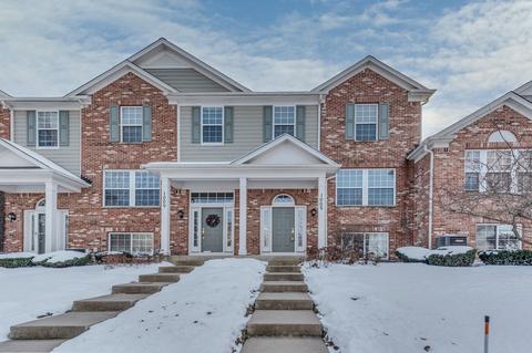 1005 Reserve Dr, Elgin, IL 60124 photo 1