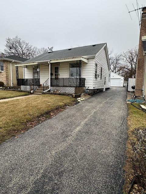 5812 W Maple Ave, Berkeley, IL 60163 photo 4
