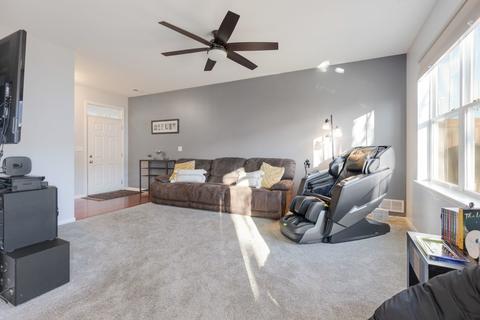 3165 Pearl St, Elgin, IL 60124 photo 10