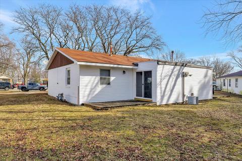 5 Tudor Ct, Champaign, IL 61821 photo 6