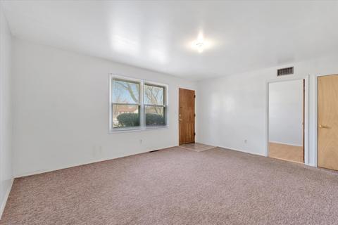 5 Tudor Ct, Champaign, IL 61821 photo 10