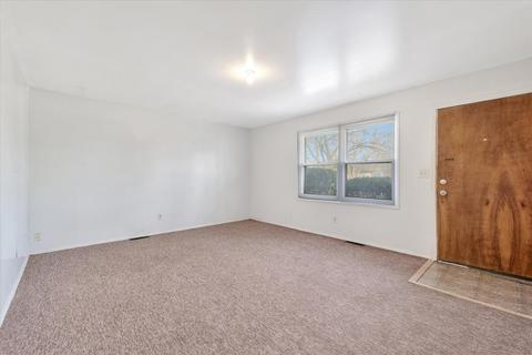 5 Tudor Ct, Champaign, IL 61821 photo 9