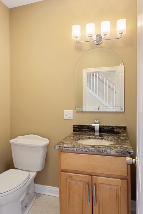 4458 S Berkeley Ave, Chicago, IL 60653 photo 12