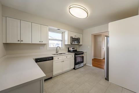 1314 Campbell Ave, Wheaton, IL 60189 photo 4