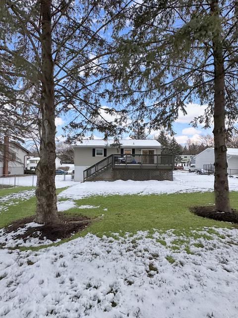 1732 Ridge Dr, Freeport, IL 61032 photo 3