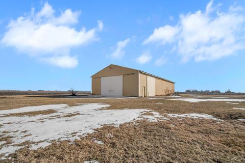 7030 S Woods Rd, Gardner, IL 60424 photo 6