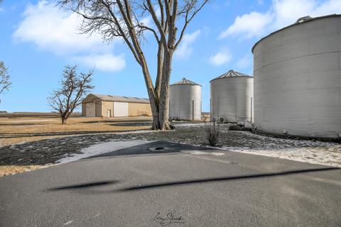 7030 S Woods Rd, Gardner, IL 60424 photo 37