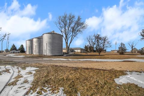 7030 S Woods Rd, Gardner, IL 60424 photo 39