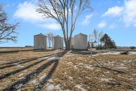 7030 S Woods Rd, Gardner, IL 60424 photo 40