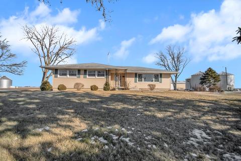7030 S Woods Rd, Gardner, IL 60424 photo 1