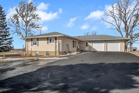 7030 S Woods Rd, Gardner, IL 60424 photo 4