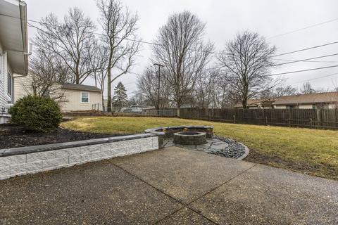 606 Radliff Rd, Bloomington, IL 61701 photo 28