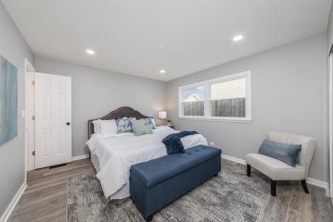 658 Debra Dr, Des Plaines, IL 60016 photo 8