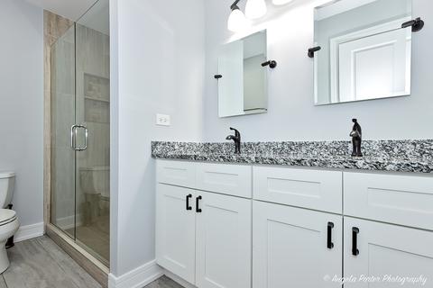 545 Apache Trl, Wheeling, IL 60090 photo 17