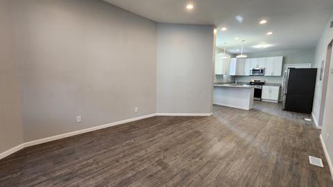 1957 E 72nd St, Chicago, IL 60649 photo 4