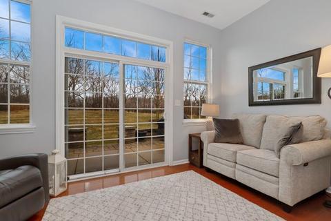 3878 Valhalla Dr, Elgin, IL 60124 photo 11