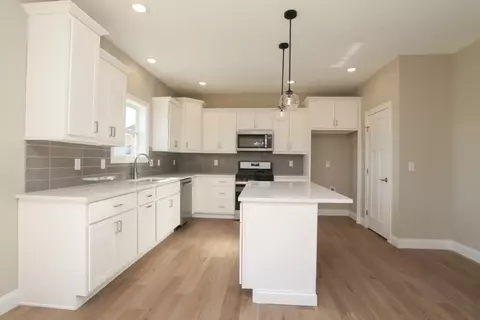Kitchen - 1725 Eide Rd, Bloomington, IL 61704 photo 3 of 4