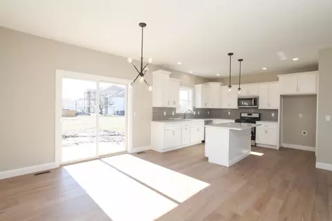 Kitchen - 1725 Eide Rd, Bloomington, IL 61704 photo 4 of 4